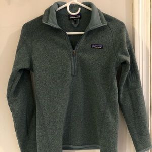 Patagonia Women’s 1/4 zip sweater pullover